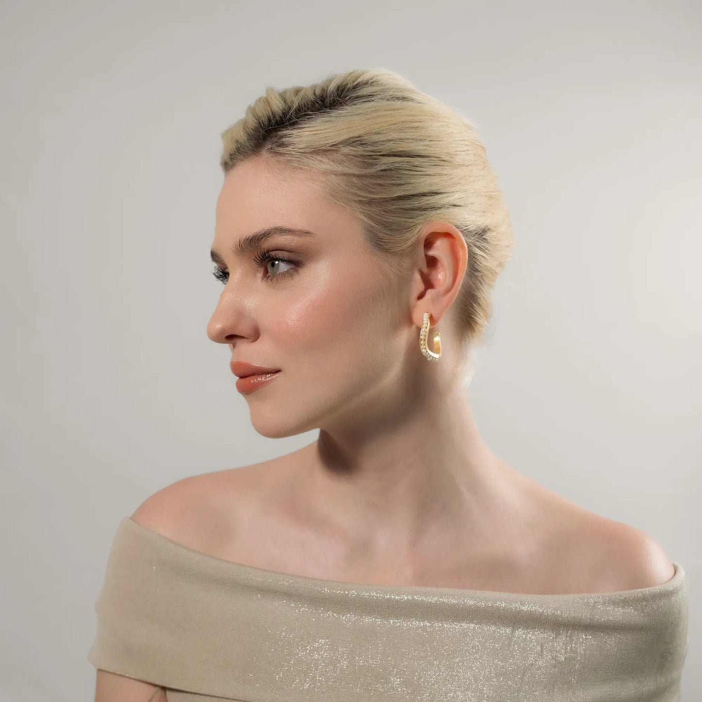 Trace Pearl Hoops