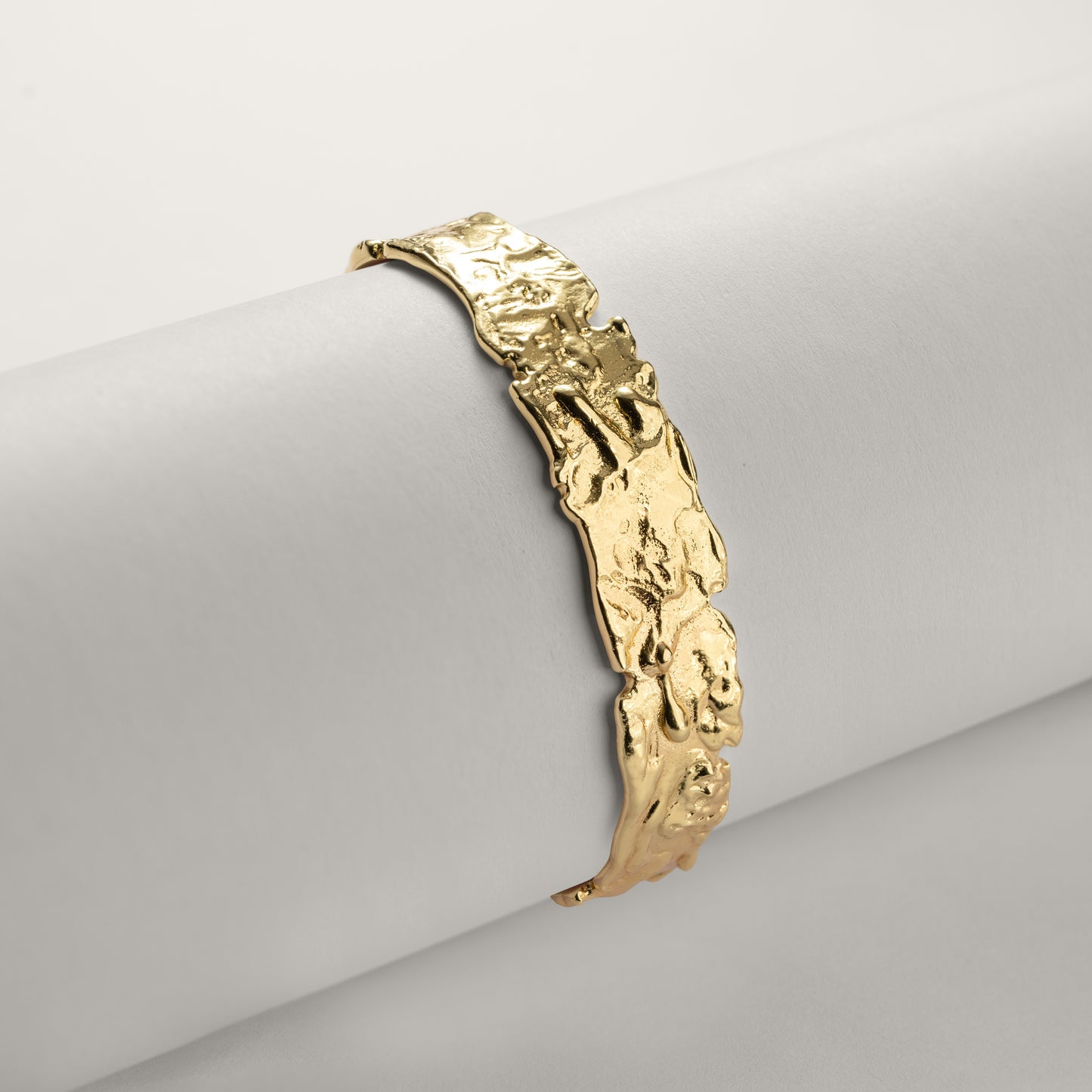 Crust Cuff