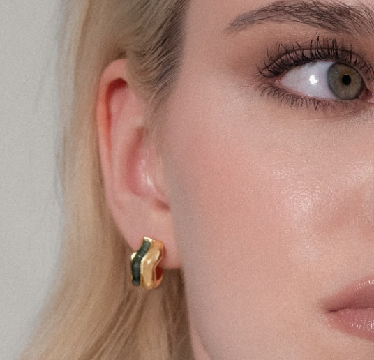 Split Curve Studs