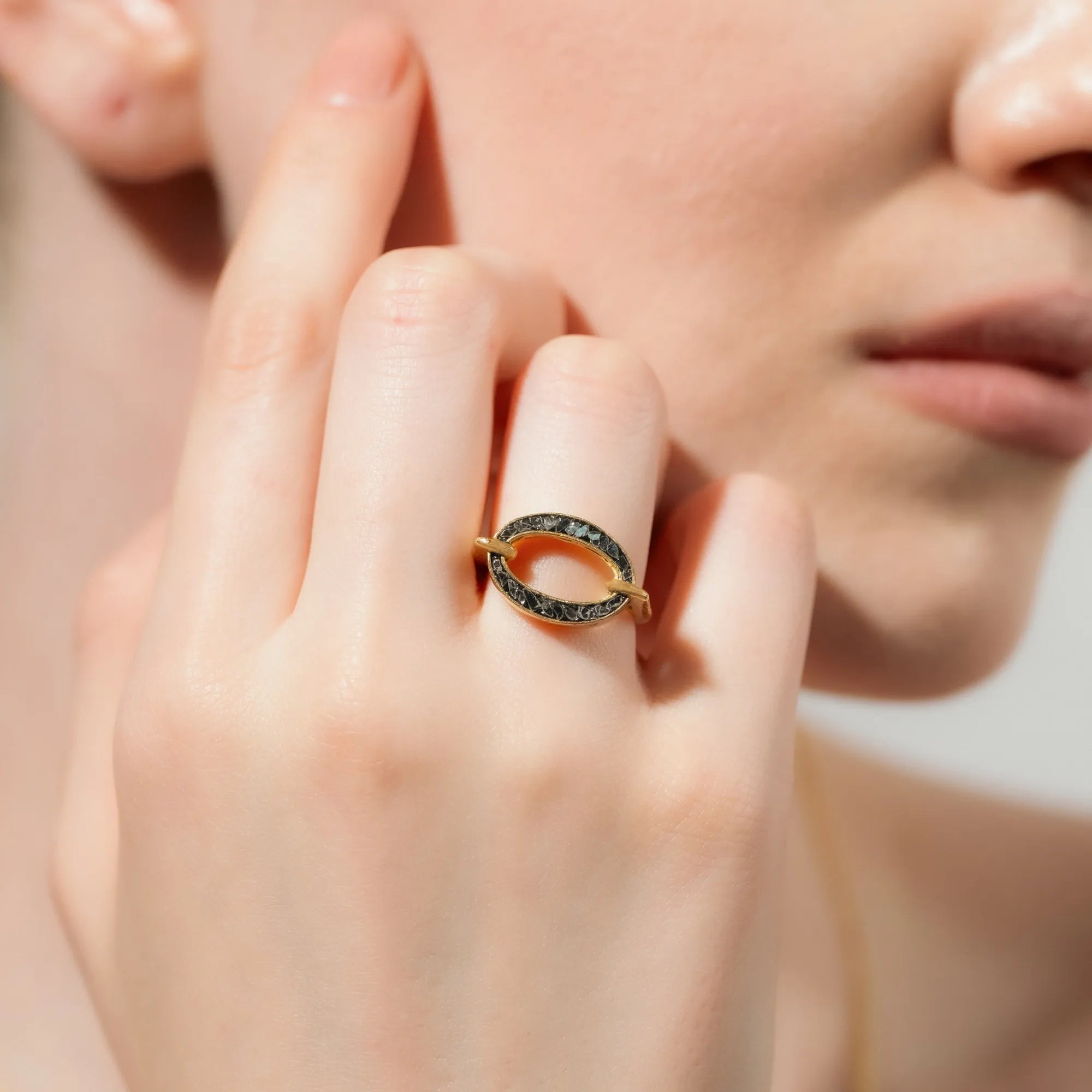 Eclipse Orbit Ring