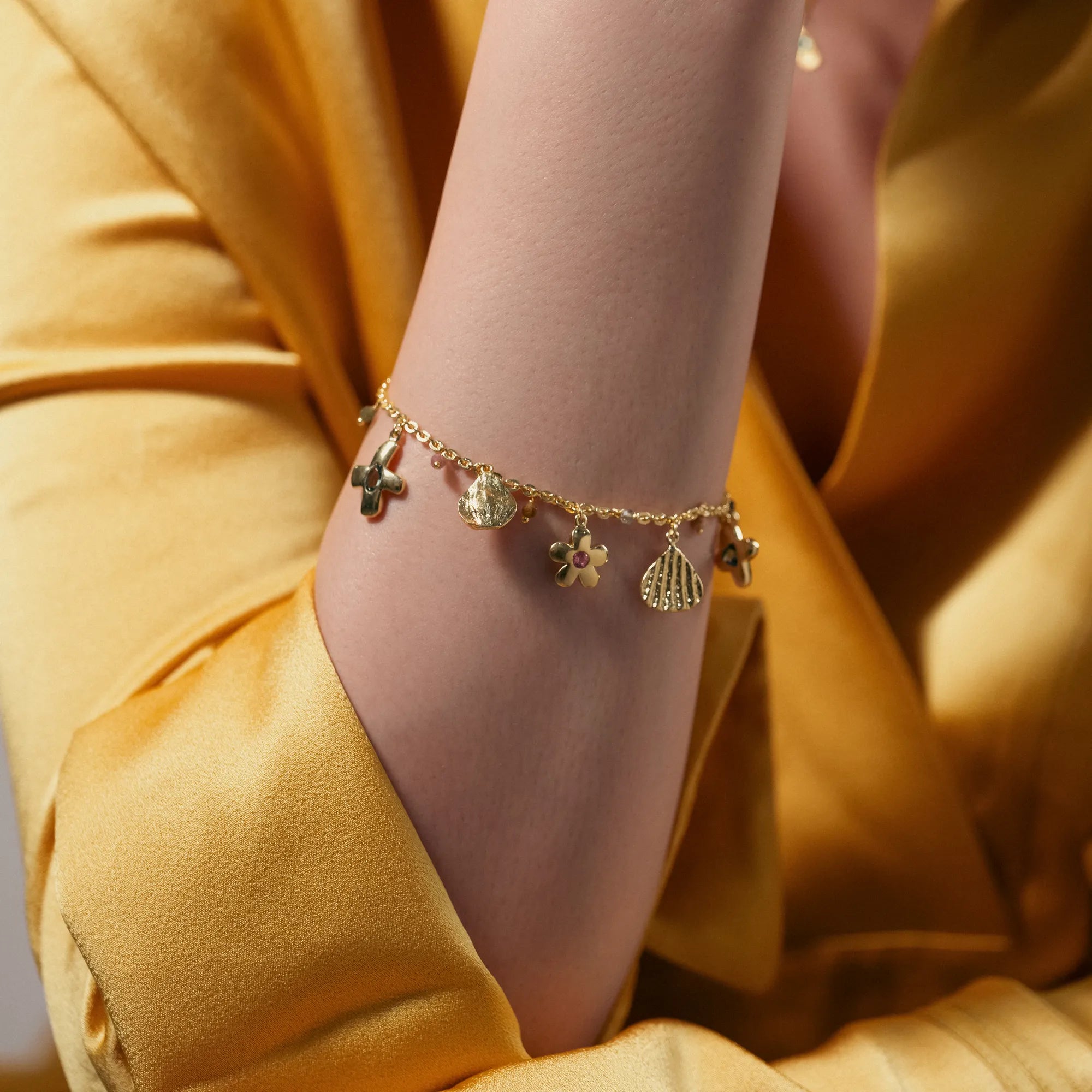 Traces Charms Bracelet