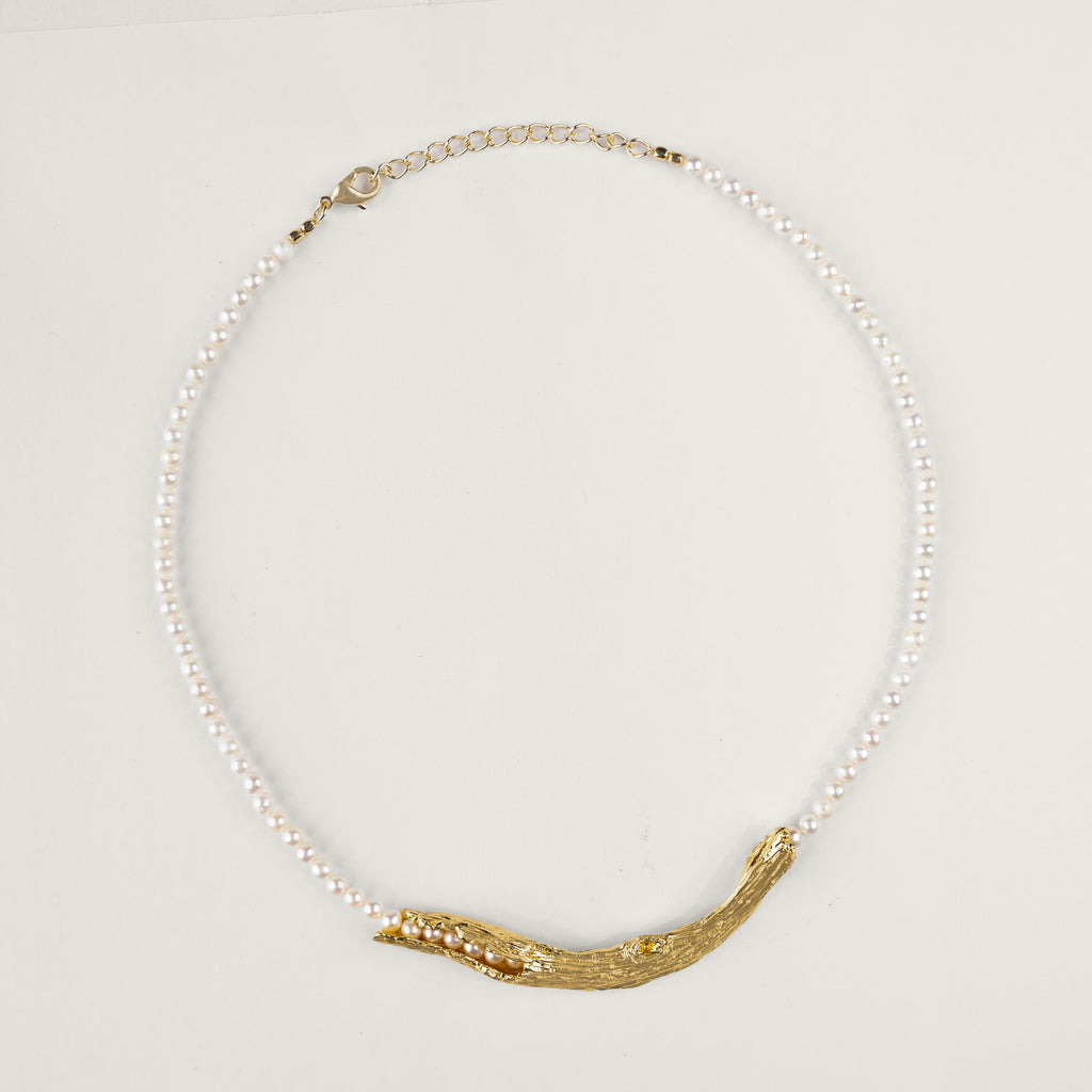 Cindered Curve Necklace