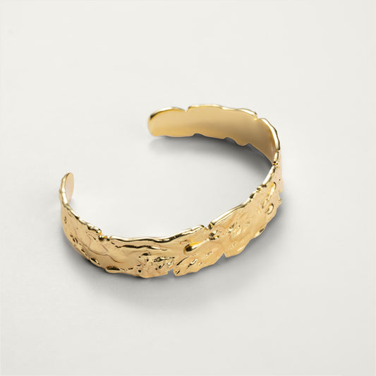 Crust Cuff