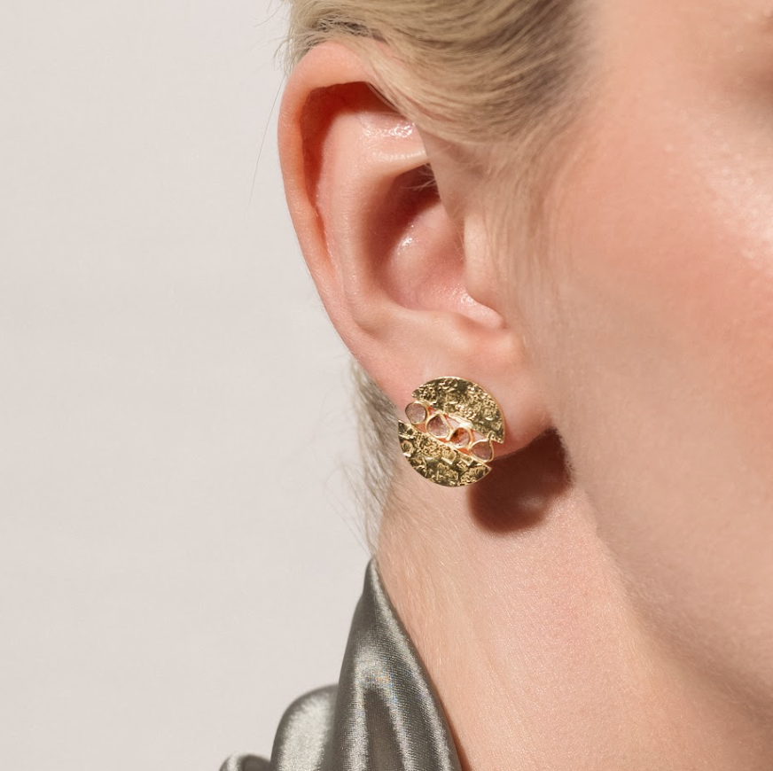 Sunspell Orbit Studs