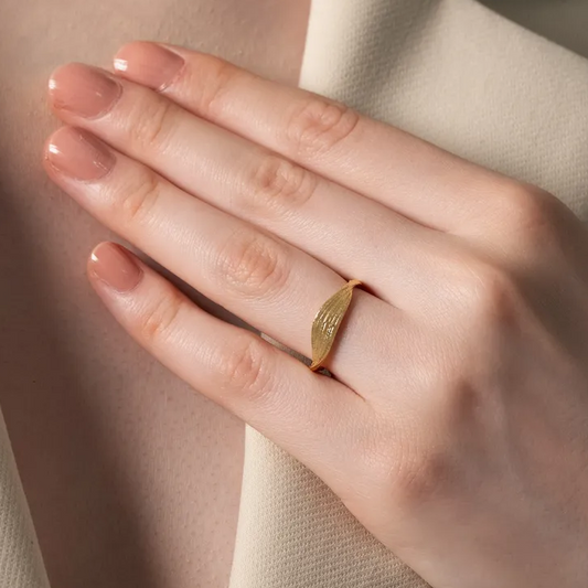 Wavecut Ring